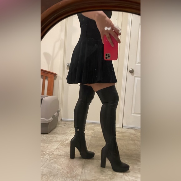 Knee high leather heels boots - Picture 2 of 4